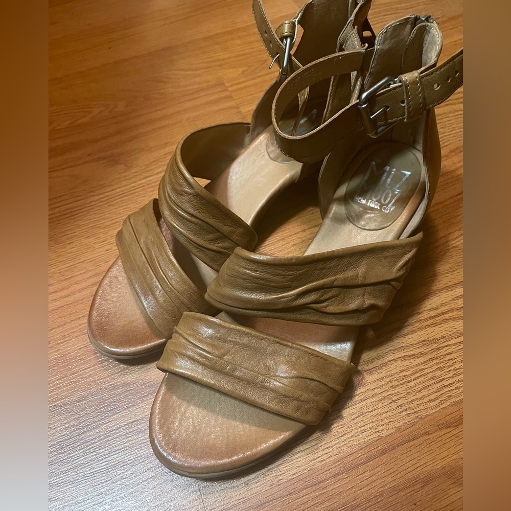 MIZ MOOZ sandals